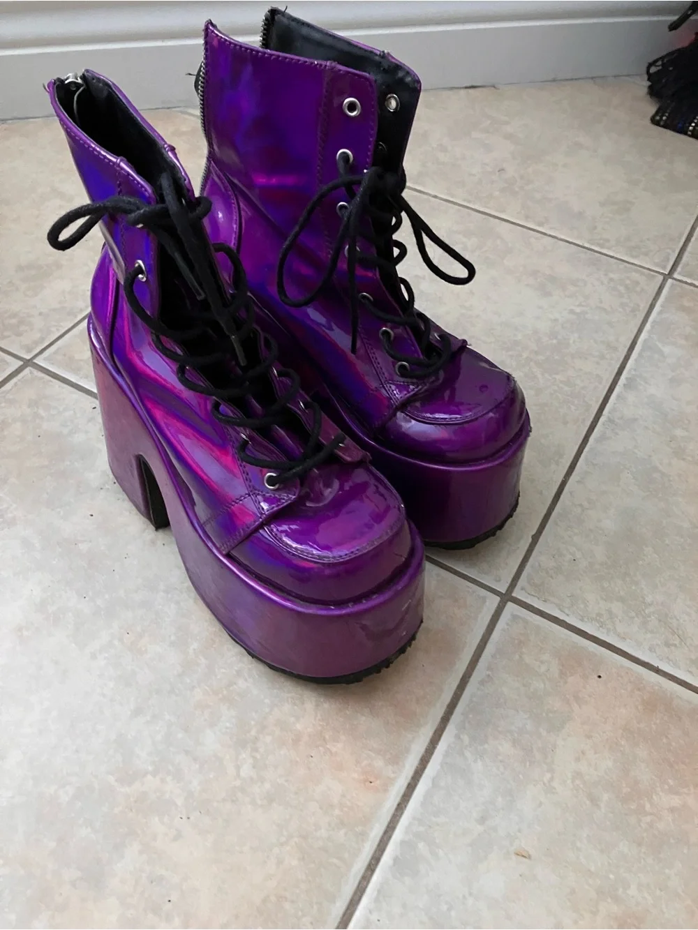 Demonia camel platform Lace-ups